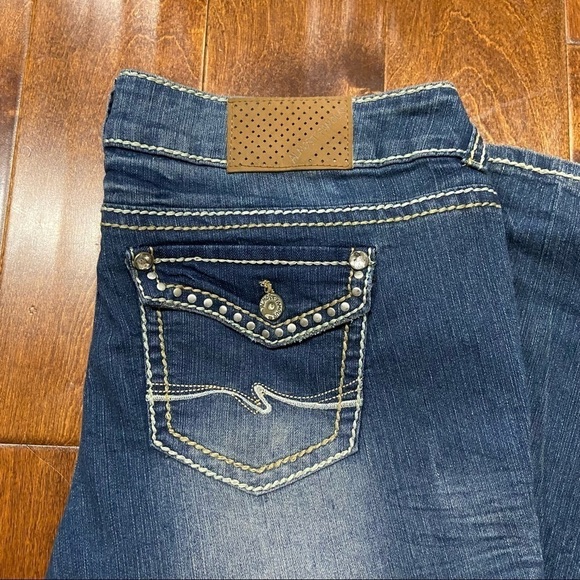 Almost Famous Denim Blue Straight Distressed Jeans Size 15 - Picture 2 of 7